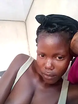 Snapshot of Slender-simple1 chatting on November 27, 7:21 am Slender-simple1 online show from November 27, 7:21 am