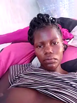 Snapshot of Slender-simple1 chatting on December 15, 9:02 am Slender-simple1 online show from December 15, 9:02 am