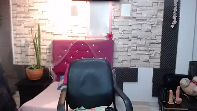 MarianaNight02 online show from December 30, 11:17 pm