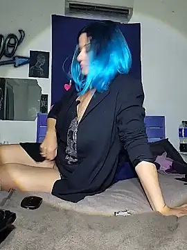 hellocleo40 online show from July 5, 1:01 am