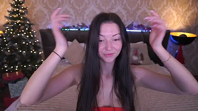 EmilyHalls online show from December 24, 2:12 pm