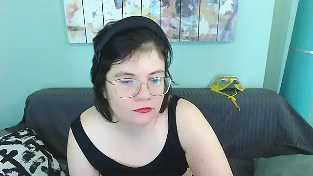 Snapshot of EverlyRays chatting on February 18, 7:09 pm EverlyRays online show from February 18, 7:09 pm