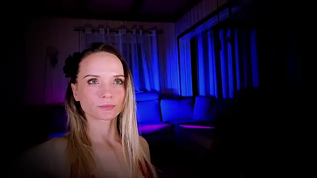 Louise-dance online show from December 9, 7:39 pm