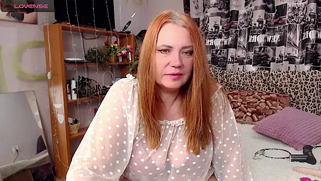 Snapshot of your_space chatting on December 4, 12:58 pm your space online show from December 4, 12:58 pm