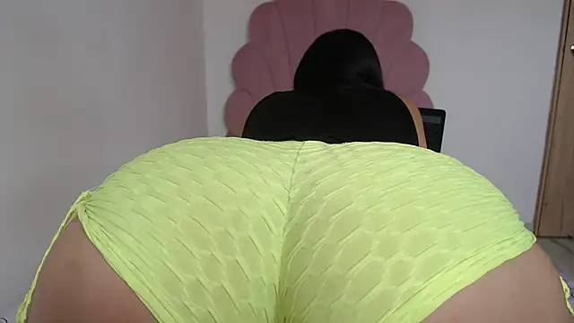 Snapshot of lady_hot2xx chatting on January 29, 8:04 pm lady hot2xx online show from January 29, 8:04 pm