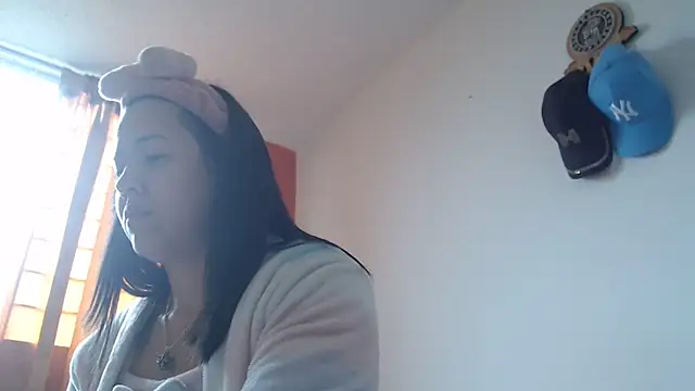 Snapshot of lady_hot2xx chatting on February 16, 2:10 pm lady hot2xx online show from February 16, 2:10 pm