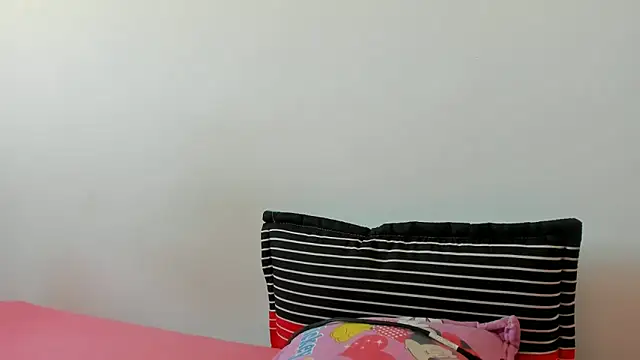 Snapshot of lady_hot2xx chatting on April 12, 7:19 pm lady hot2xx online show from April 12, 7:19 pm