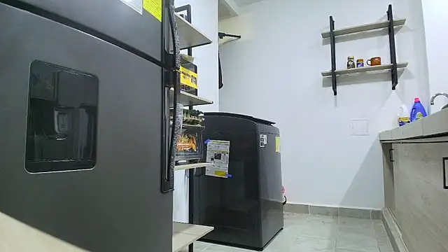 roxana collins online show from March 11, 2:28 am