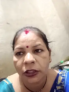 Snapshot of Riyaa-Devi chatting on May 3, 3:40 pm Riyaa-Devi online show from May 3, 3:40 pm