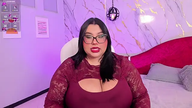 Snapshot of tifanny_bigboobs11 chatting on May 19, 10:32 am tifanny bigboobs11 online show from May 19, 10:32 am