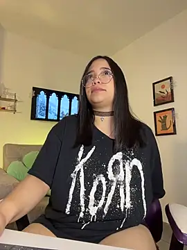 tati reyess online show from November 17, 12:22 pm