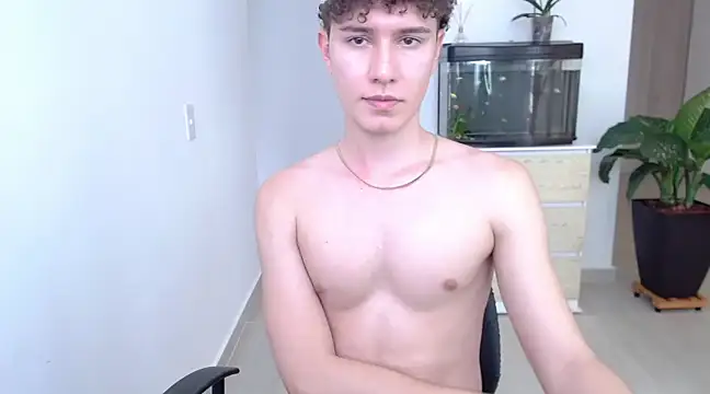 Snapshot of adrian_morelly chatting on December 13, 6:49 pm adrian morelly online show from December 13, 6:49 pm
