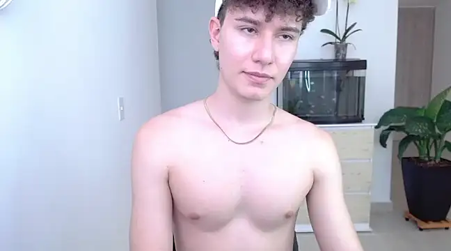 Snapshot of adrian_morelly chatting on December 13, 9:52 pm adrian morelly online show from December 13, 9:52 pm