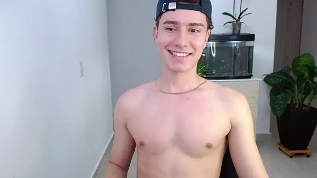Snapshot of adrian_morelly chatting on December 16, 10:03 pm adrian morelly online show from December 16, 10:03 pm