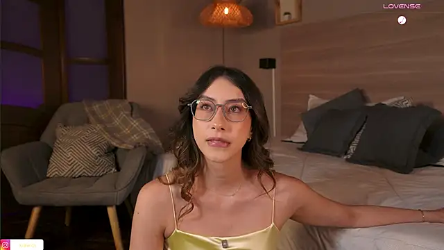 Snapshot of lua_ferch__ chatting on September 30, 12:43 pm lua ferch online show from September 30, 12:43 pm