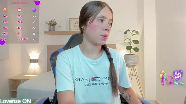 Snapshot of nataly_rodri chatting on March 24, 1:54 am nataly rodri online show from March 24, 1:54 am