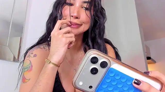 GarciaMilu online show from May 14, 12:06 am