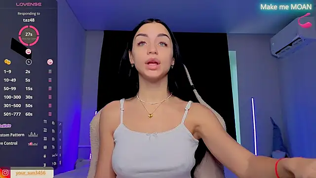 Kemi  Jordan online show from September 26, 10:52 am