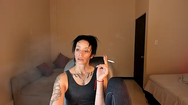 Snapshot of Kristen_Garner chatting on February 16, 8:38 pm Kristen Garner online show from February 16, 8:38 pm