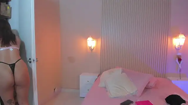 EmilyEvans7 online show from September 28, 7:19 pm