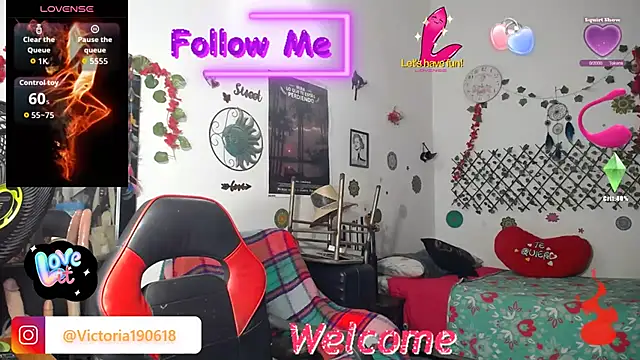 Snapshot of YourWhoreXX chatting on February 18, 1:07 pm YourWhoreXX online show from February 18, 1:07 pm