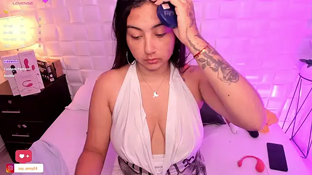 Snapshot of anny_rouse24 chatting on March 6, 2:30 am anny rouse24 online show from March 6, 2:30 am