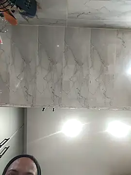 Snapshot of lolo890 chatting on April 5, 9:45 pm lolo890 online show from April 5, 9:45 pm