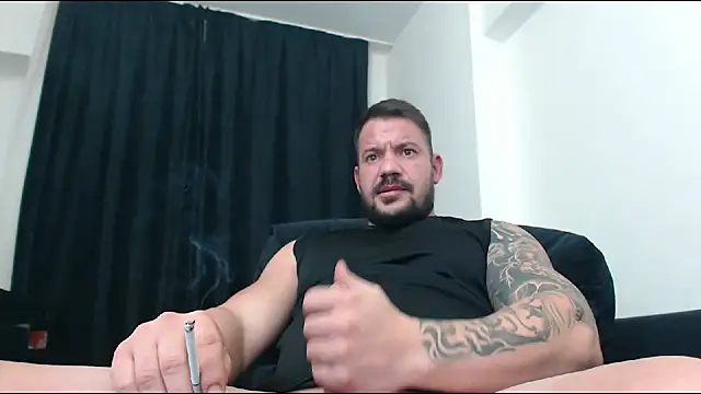 Snapshot of musclemonster31 chatting on January 7, 3:54 pm musclemonster31 online show from January 7, 3:54 pm