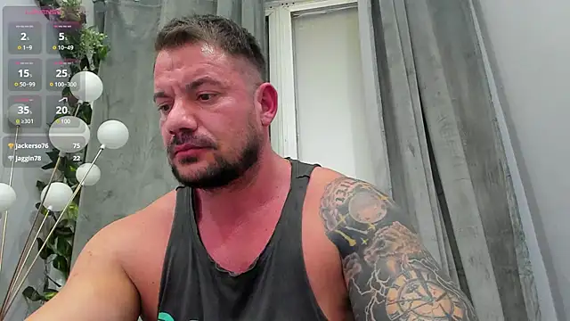 Snapshot of musclemonster31 chatting on February 26, 12:25 pm musclemonster31 online show from February 26, 12:25 pm