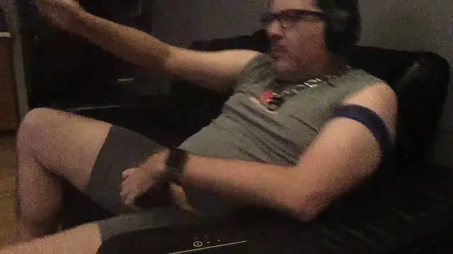 Snapshot of Pup_Rush chatting on October 24, 3:14 am Pup Rush online show from October 24, 3:14 am