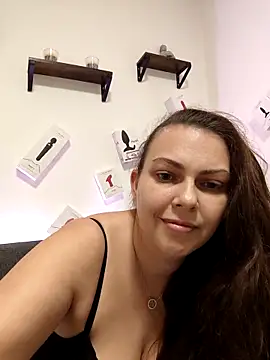 Snapshot of LEAsquirt91 chatting on October 16, 8:10 pm LEAsquirt91 online show from October 16, 8:10 pm