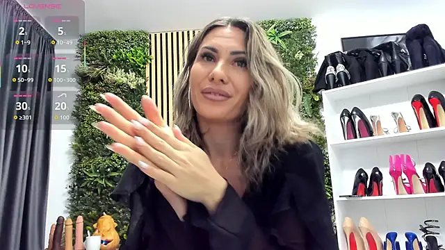 Snapshot of sweetcherry30 chatting on October 31, 6:47 am sweetcherry30 online show from October 31, 6:47 am