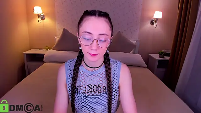 Lexi Split online show from May 5, 1:46 am