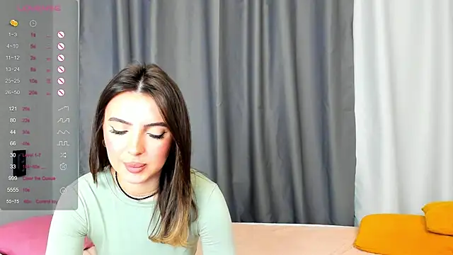 Snapshot of AnnaTeona chatting on December 8, 9:02 am AnnaTeona online show from December 8, 9:02 am