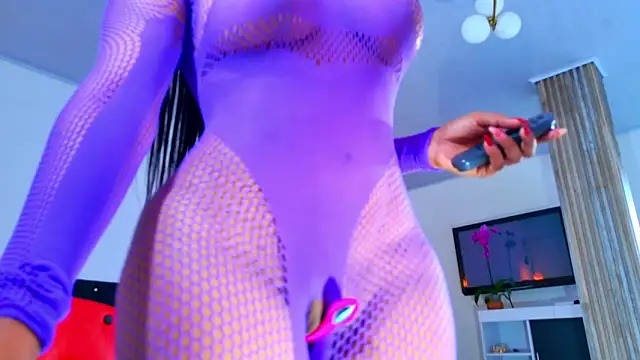 SQUIRT4UMEGAN online show from March 26, 6:02 pm