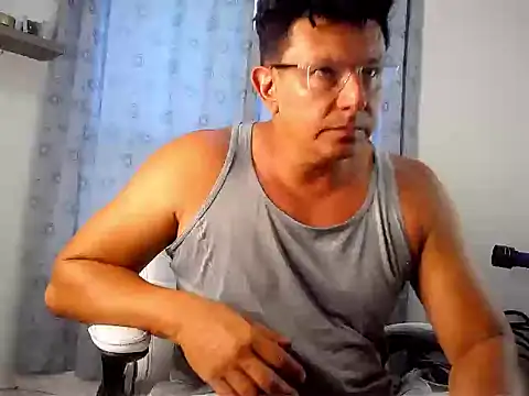 Snapshot of pedropicapi chatting on October 28, 3:25 pm pedropicapi online show from October 28, 3:25 pm