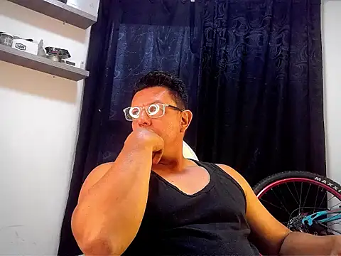 Snapshot of pedropicapi chatting on April 14, 4:13 pm pedropicapi online show from April 14, 4:13 pm