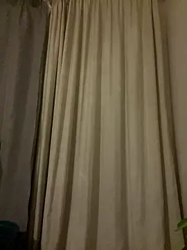 Snapshot of YesTheSexiest chatting on January 9, 9:49 pm YesTheSexiest online show from January 9, 9:49 pm