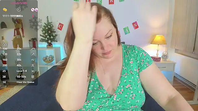 Snapshot of CutieGinger chatting on January 12, 11:15 pm CutieGinger online show from January 12, 11:15 pm