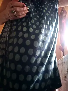 Snapshot of Lovely_Lori chatting on September 29, 9:25 am Lovely Lori online show from September 29, 9:25 am