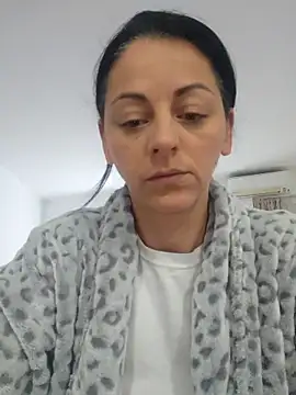 bruneta sexy23 online show from March 22, 6:39 am