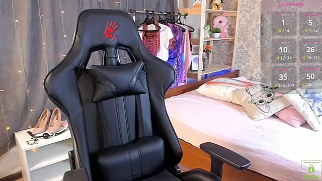 Michel Momsen online show from March 18, 12:25 pm