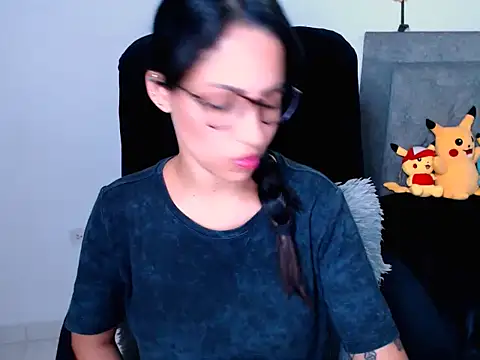 Snapshot of diana__34 chatting on February 26, 12:42 am diana 34 online show from February 26, 12:42 am