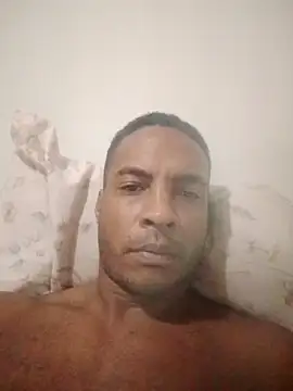 Junaoooo online show from April 6, 2:18 pm