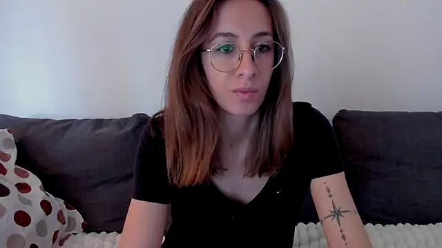 DesireMore90 online show from May 20, 9:15 am