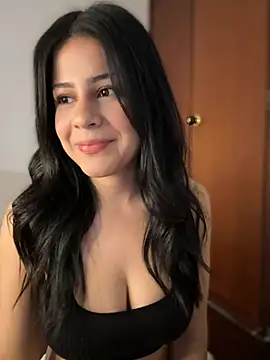 Snapshot of CuteKira7 chatting on March 19, 3:21 am CuteKira7 online show from March 19, 3:21 am