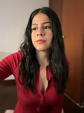 Snapshot of CuteKira7 chatting on March 20, 3:11 am CuteKira7 online show from March 20, 3:11 am