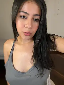 Snapshot of CuteKira7 chatting on May 1, 3:00 am CuteKira7 online show from May 1, 3:00 am