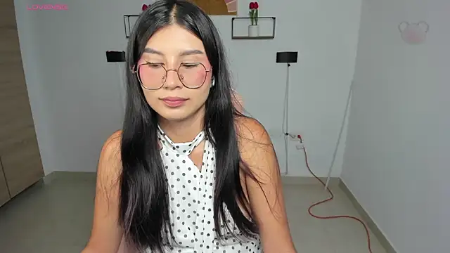 emily villamil online show from March 9, 8:46 pm