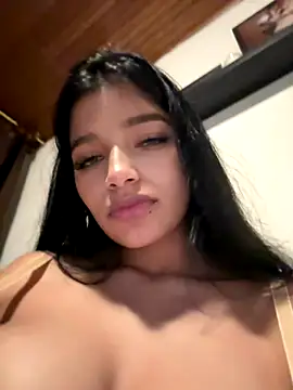 Snapshot of AgathaGeorgiou chatting on October 8, 12:08 am AgathaGeorgiou online show from October 8, 12:08 am